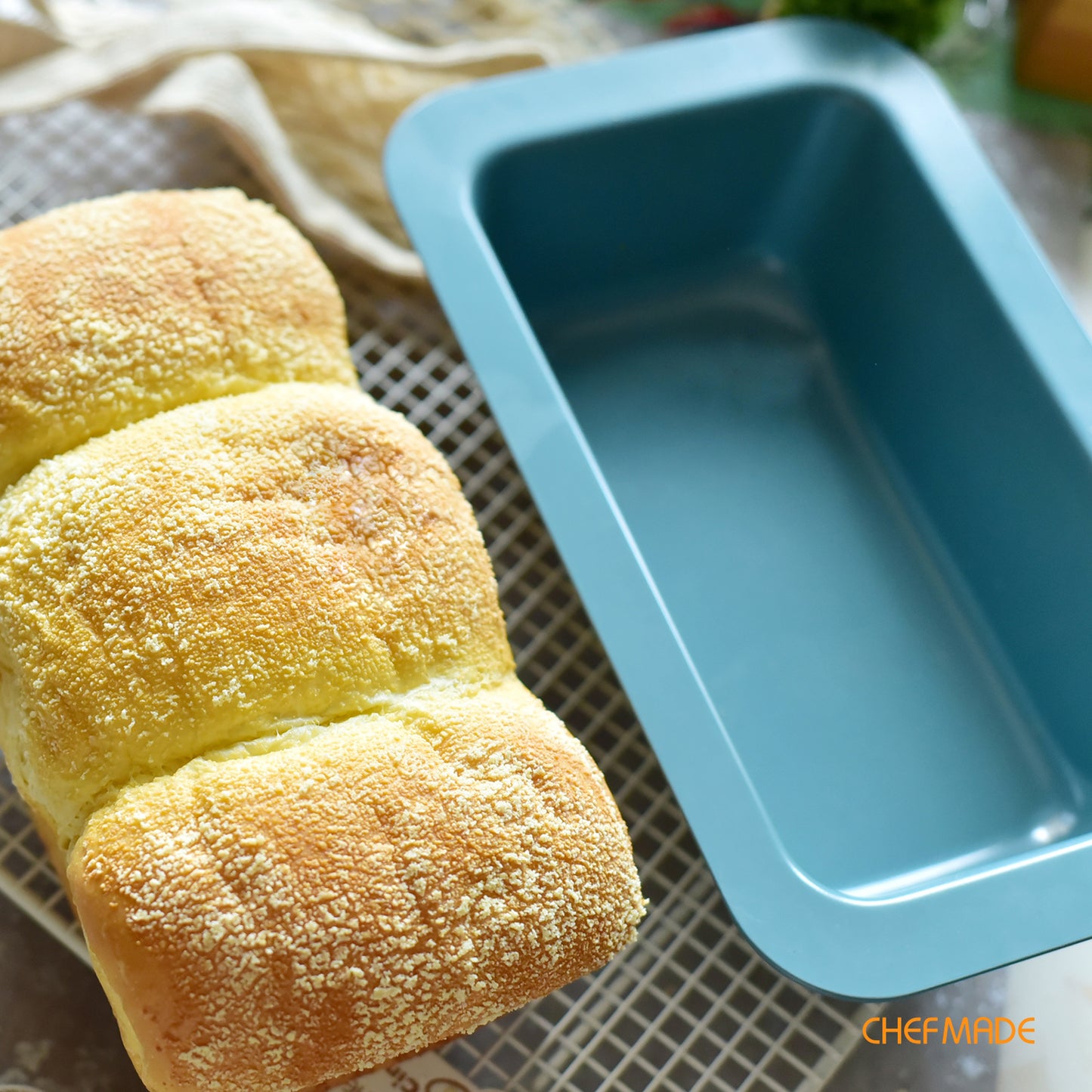 5.3" x 9.6" Bread Loaf Pan(Green)