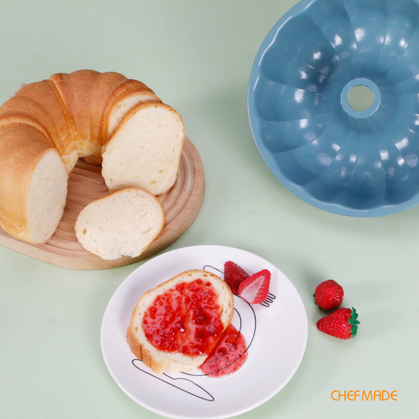 10" Premium Non-Stick Fluted Tube Pan(Green)