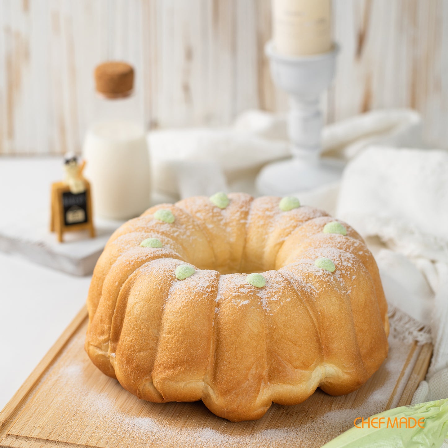 10" Premium Non-Stick Fluted Tube Pan(Green)