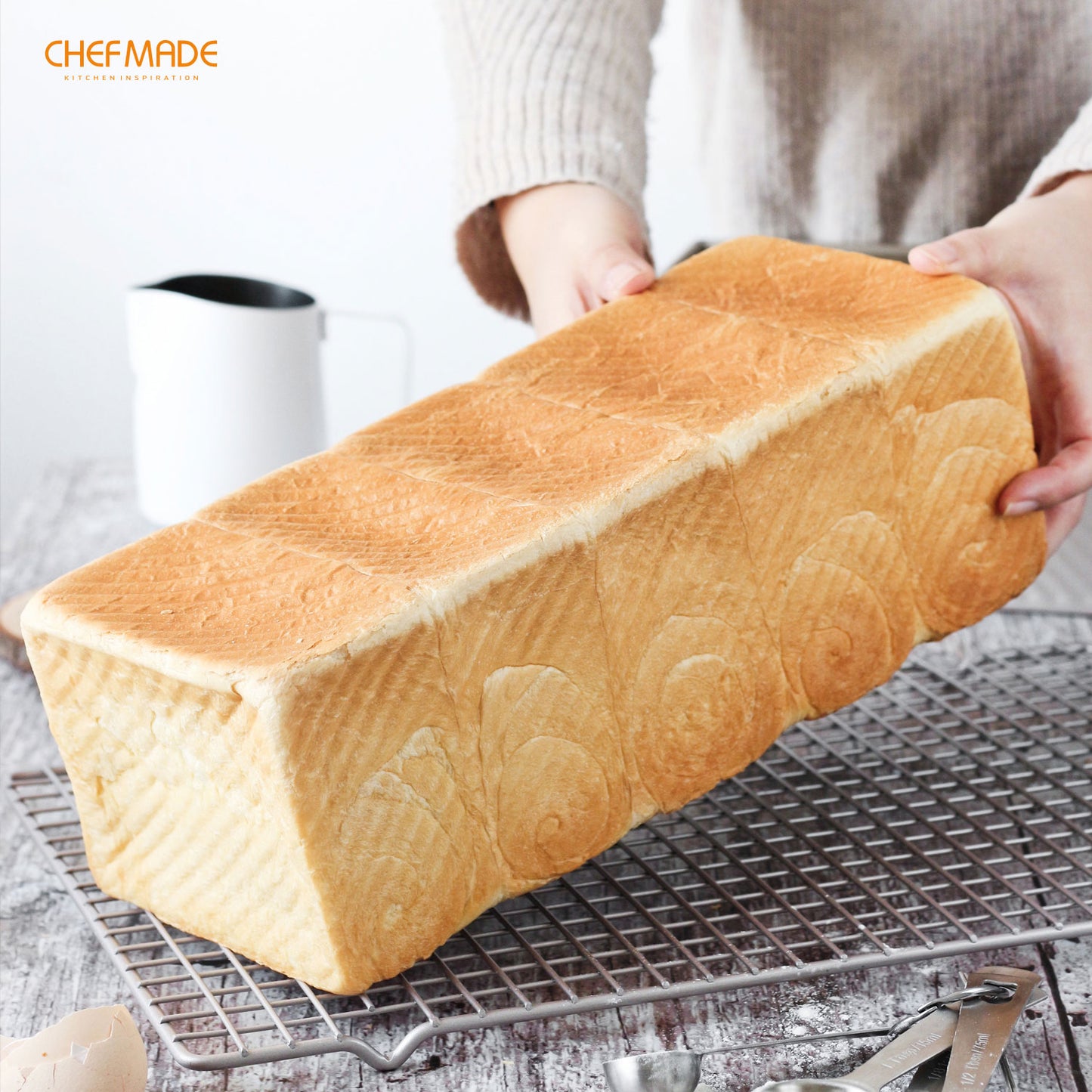 5" x 13" Commercial Corrugated Toast Box (1000G Dough Capacity)