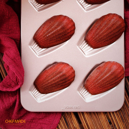 Madeline Cake Pan Oval Shell 6 Well