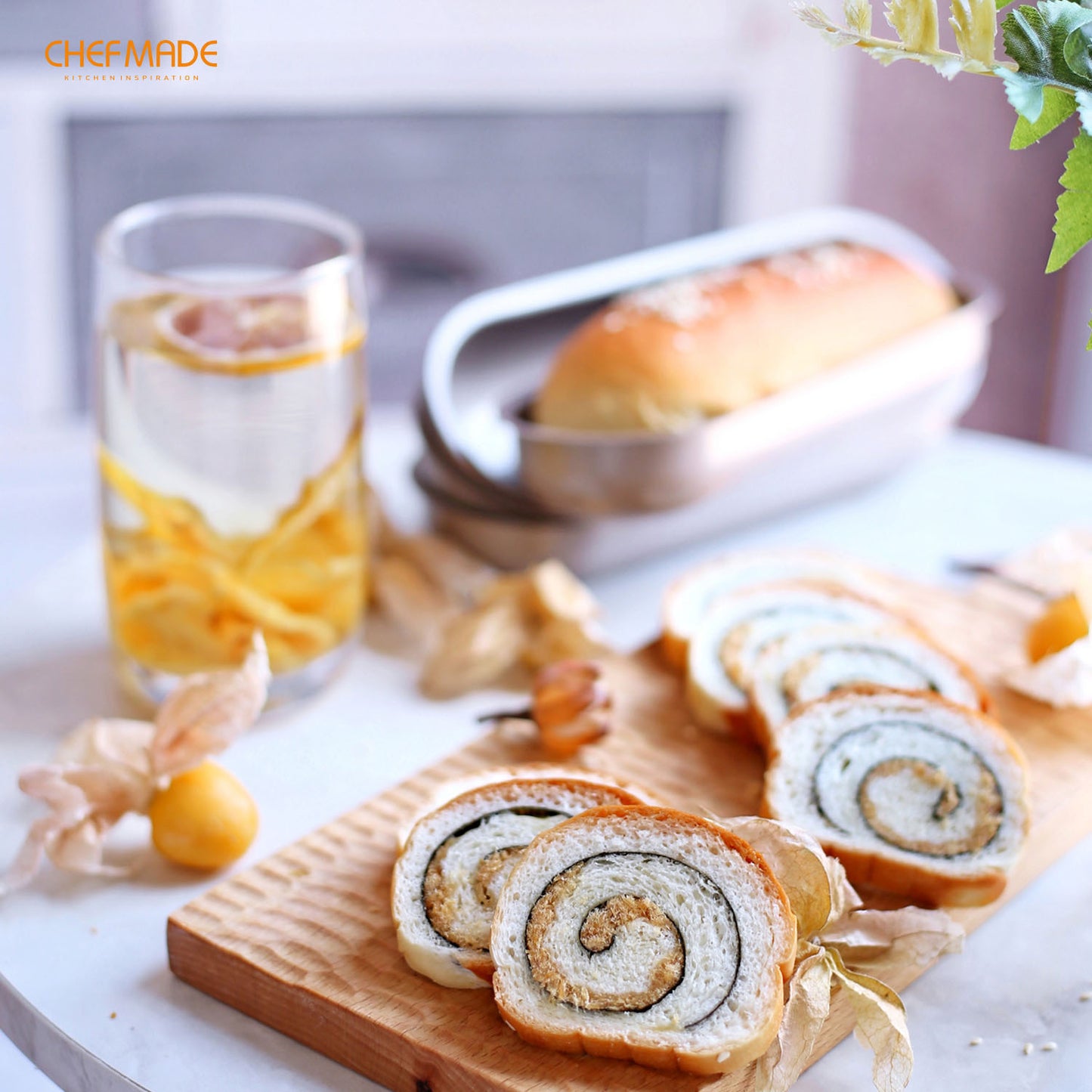 2.5" x 7" Mini Loaf Pan Set Hotdog-Shaped 4Pcs