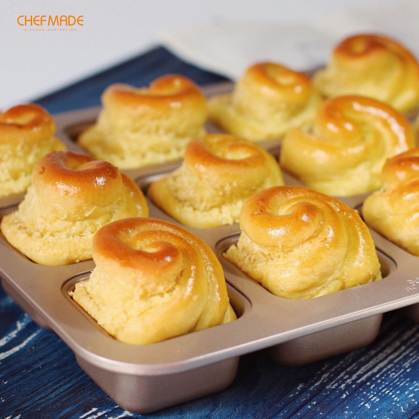 Brownie Cake Pan Square 12 Well