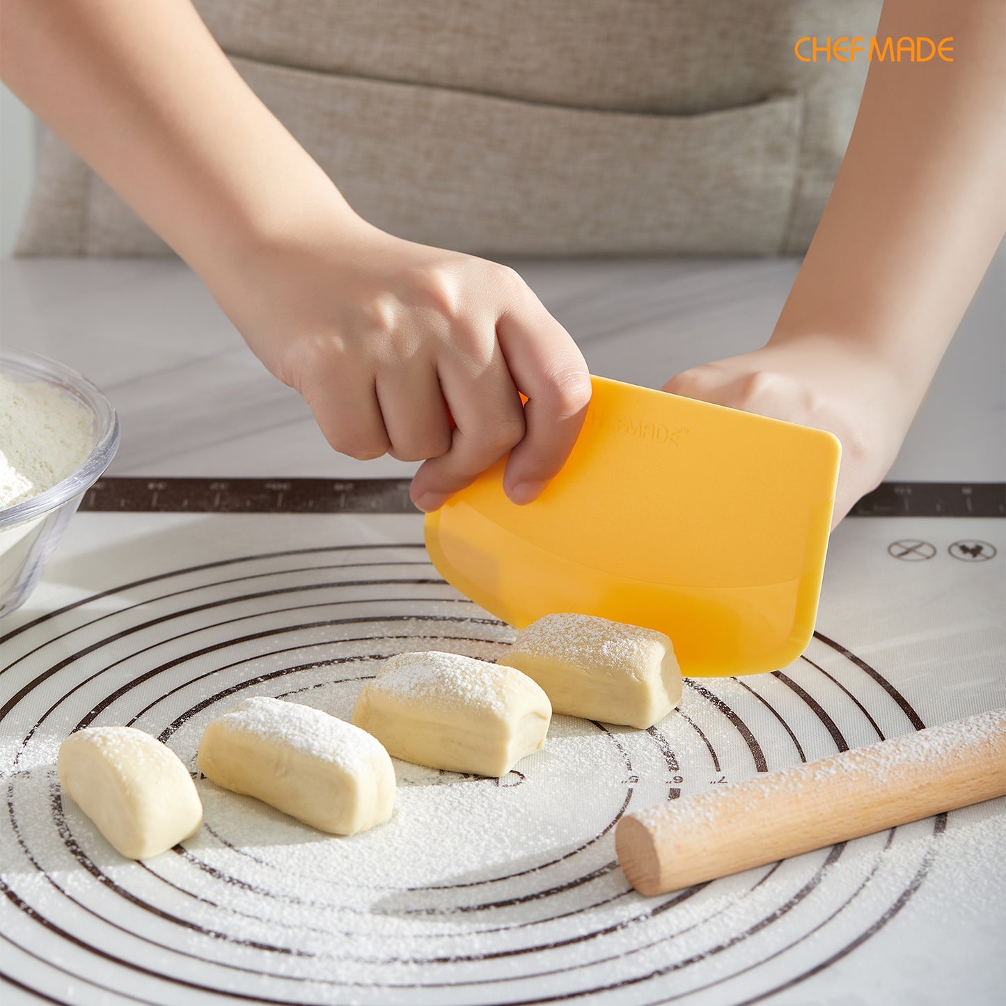 8.7“ Cake Stripping Knife&5.3”  Dough Cutter And Scraper