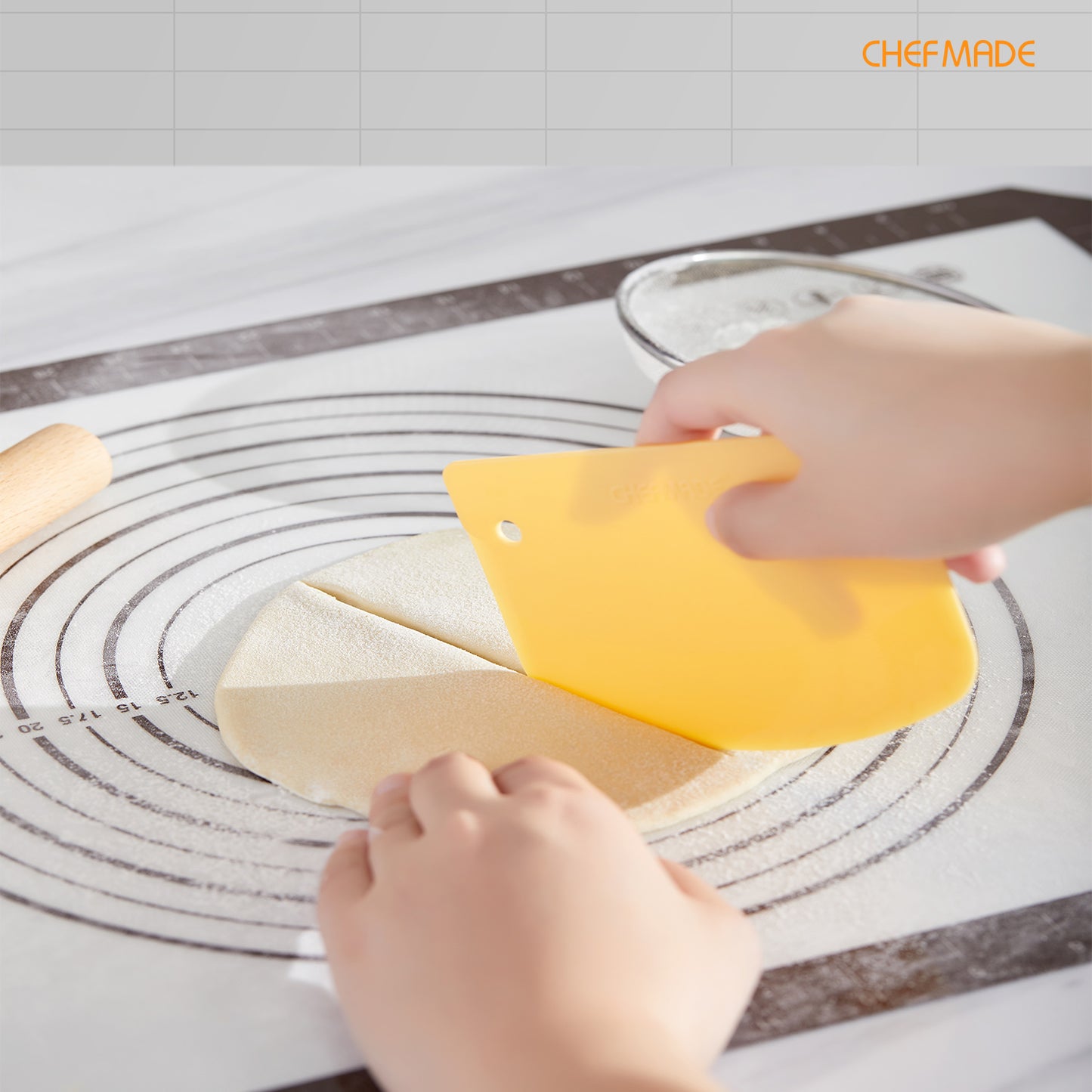 8.7“ Cake Stripping Knife&5.3”  Dough Cutter And Scraper