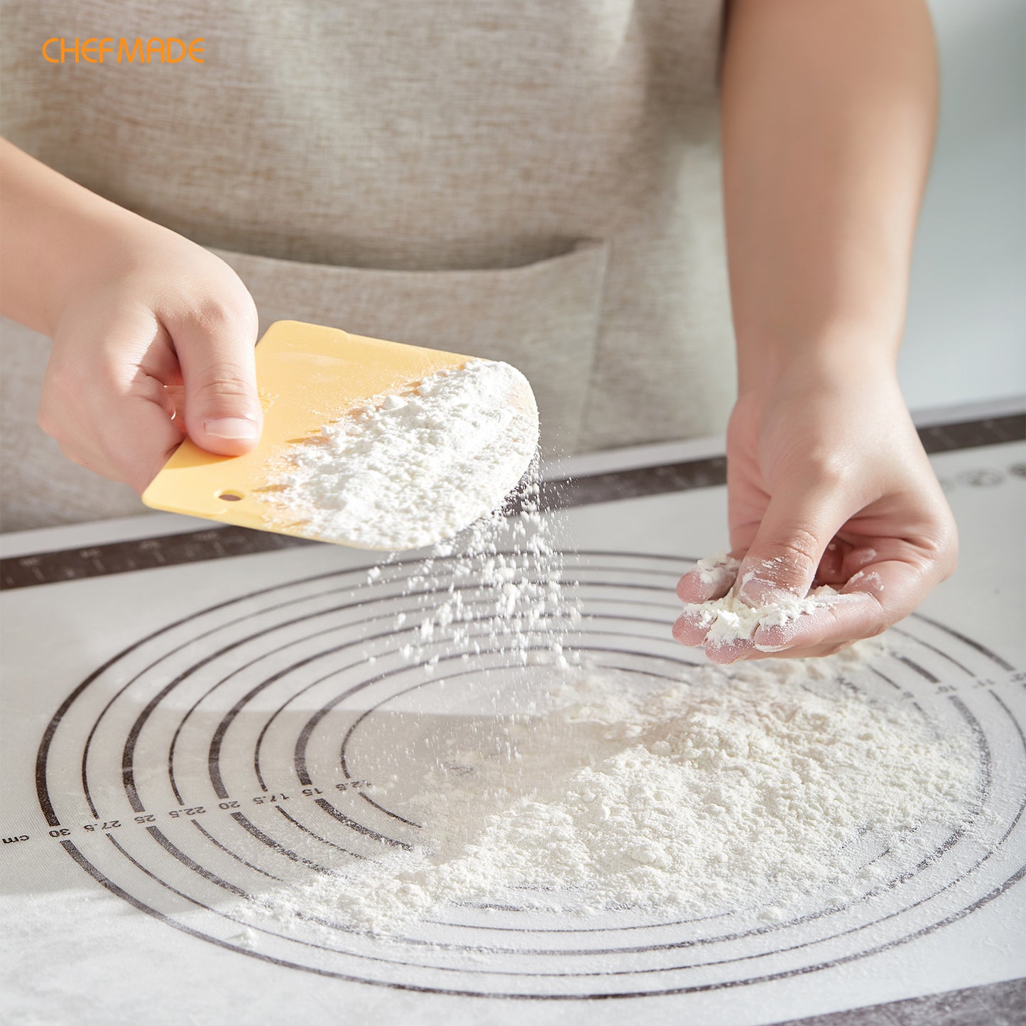 8.7“ Cake Stripping Knife&5.3”  Dough Cutter And Scraper