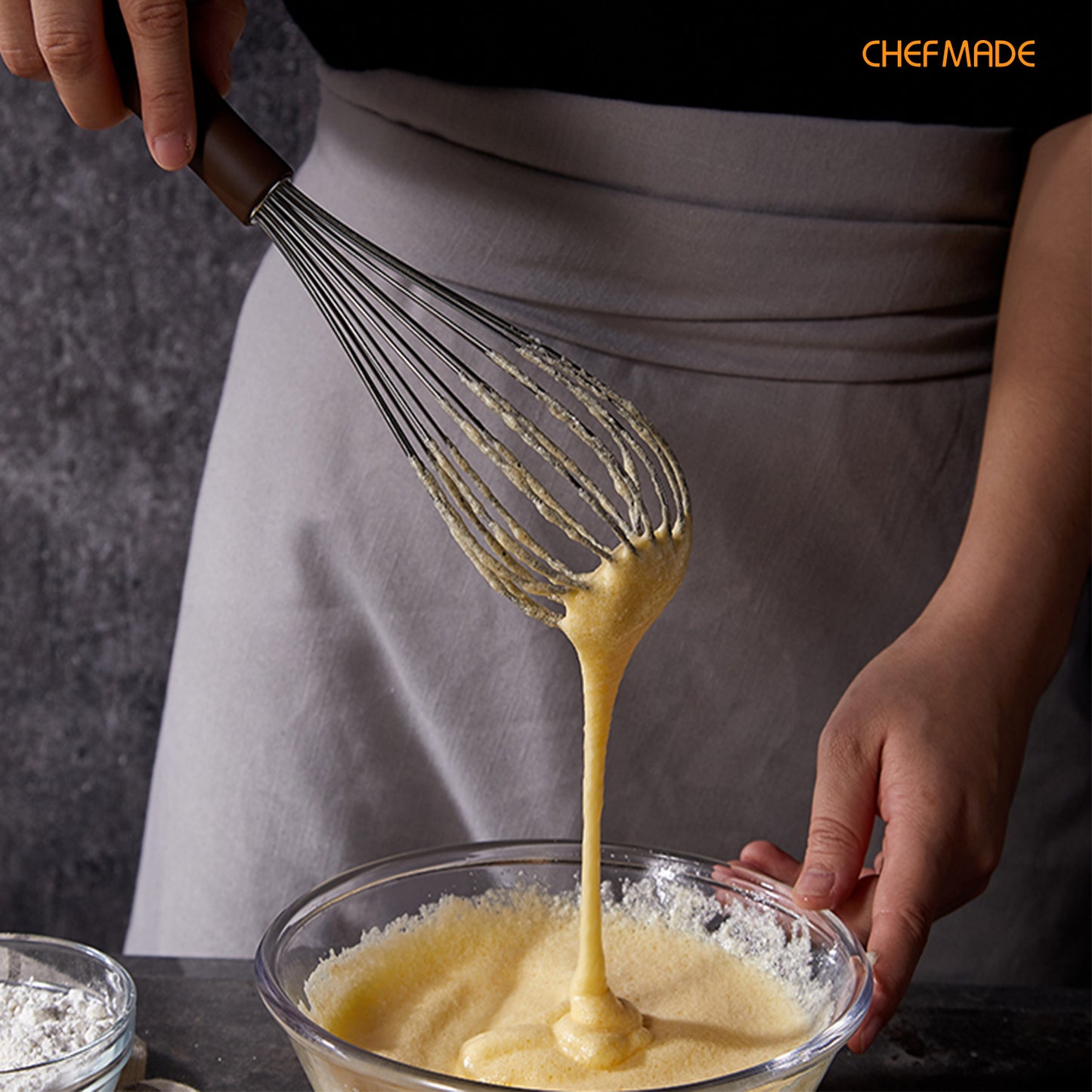 11" Whisk With Plastic Handle