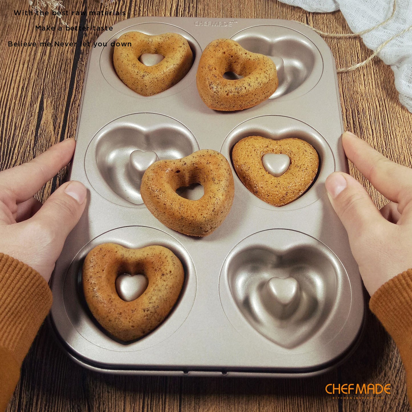 Donut Cake Pan Heart-Shaped 6 Well