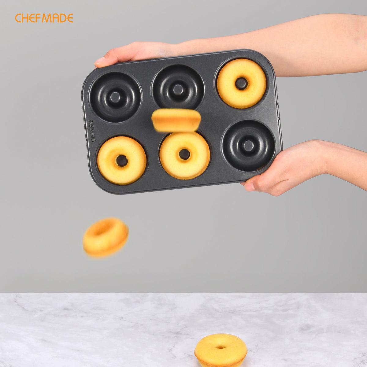 Donut Cake Pan 6 Well ( Black )