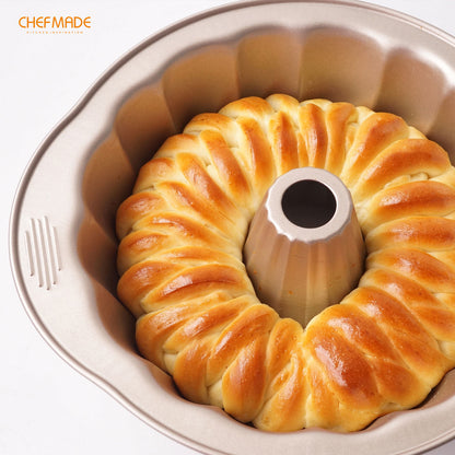 9.5" Bundt Pan PumpKin-Shaped