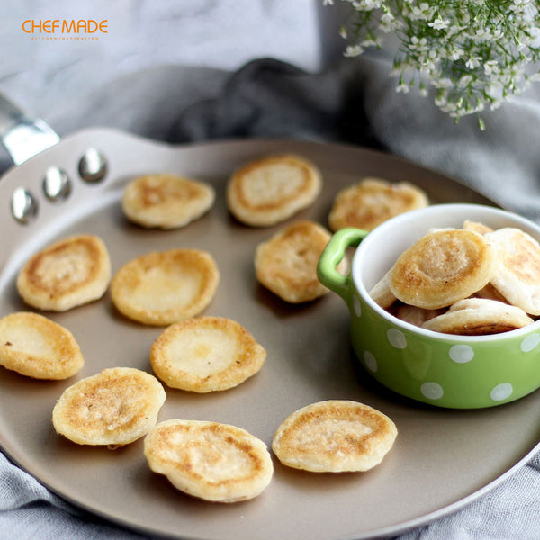 8" Round Crepe Pan with Bamboo Spreader CHEFMADE official store